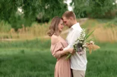 30+ Ways to Love Someone Deeply [A Simple Guide]