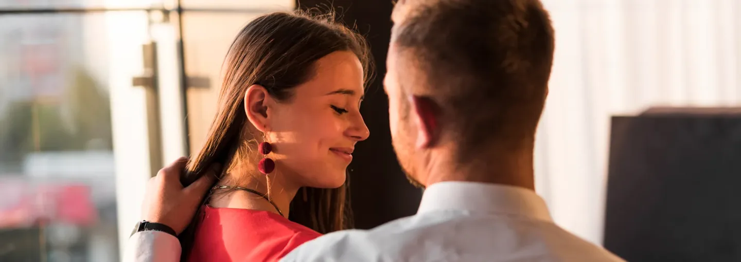 What Is a Passionate Relationship? The Fine Line Between Love and Intensity