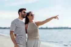 What Is a Short Term Relationship? Meaning, Signs & Truths